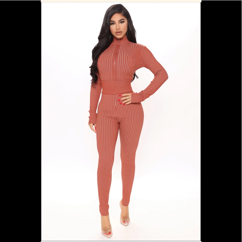 Super Cute Sweater Legging Set 🍁🍂!NWT